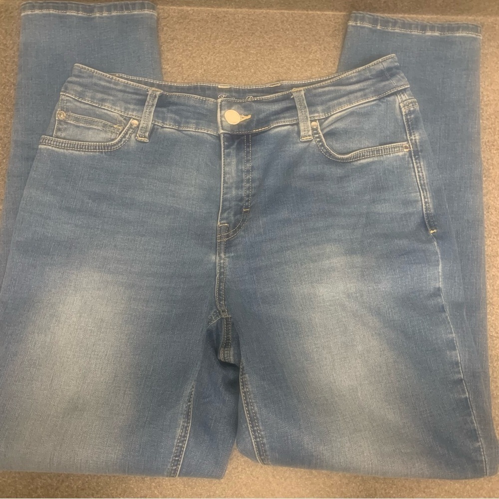 Tommy Bahama Boracay Indigo Mid Rise Slim Boyfriend Jeans Size 6 x 29